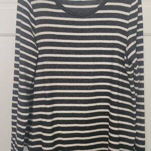 Black and White Striped Long Sleeve Top